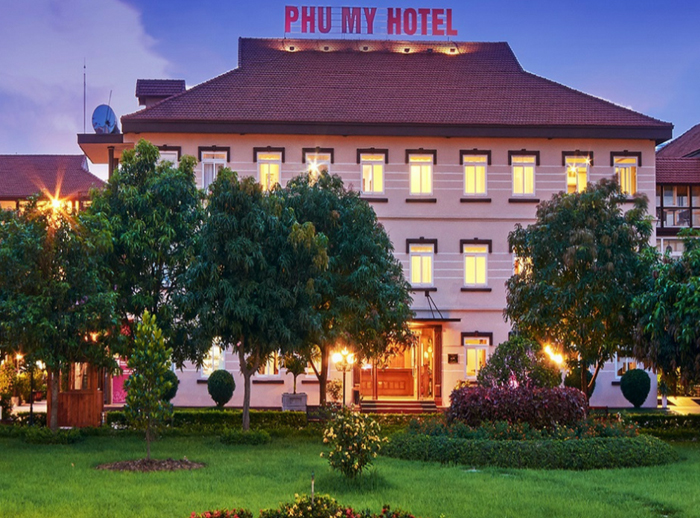 sen-viet-lap-dieu-hoa-khach-san-phu-my-hung-yen